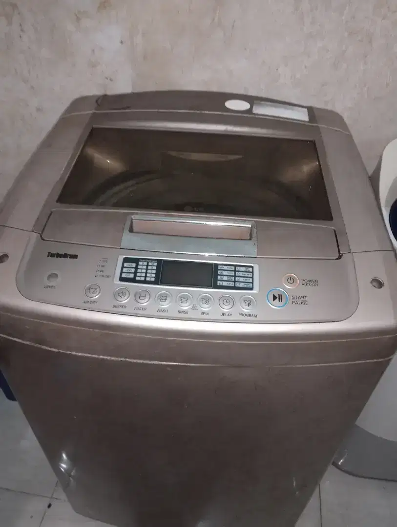 LG 15kg jumbo siap pakai garansi servis 2bln