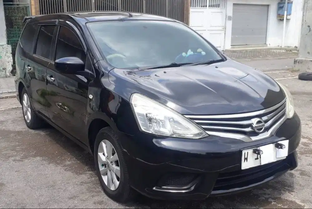 GRAND LIVINA SV AUTOMATIC TAHUN 2013