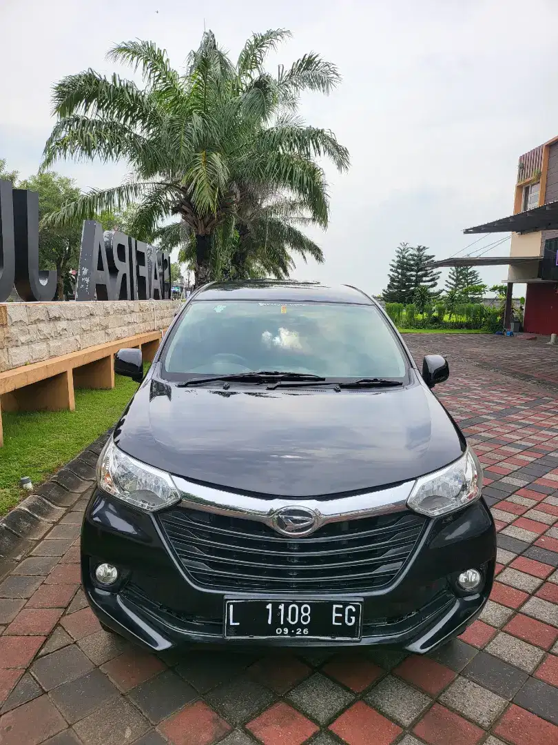 Daihatsu xenia r deluxe 2016