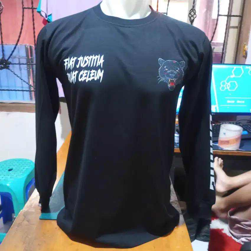 Kaos custom sablon suka suka