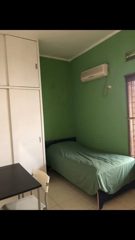 Kos nuansa rumah tinggal, strategis dekat kemana mana