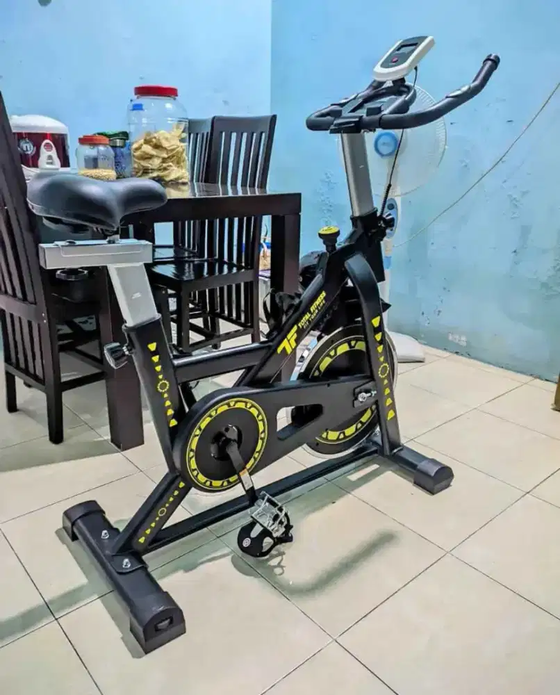 Sepeda statis spinning