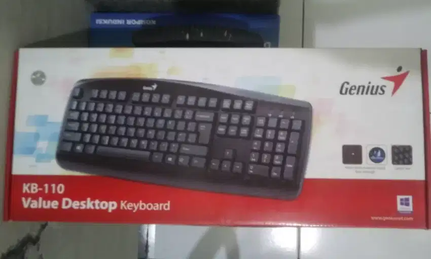 Keyboard Genius
PS2 Port