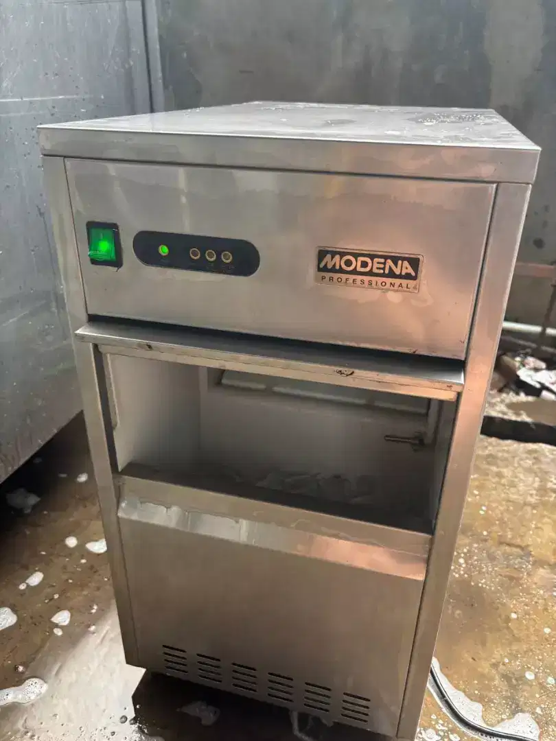 Ice maker modena IM 1020B