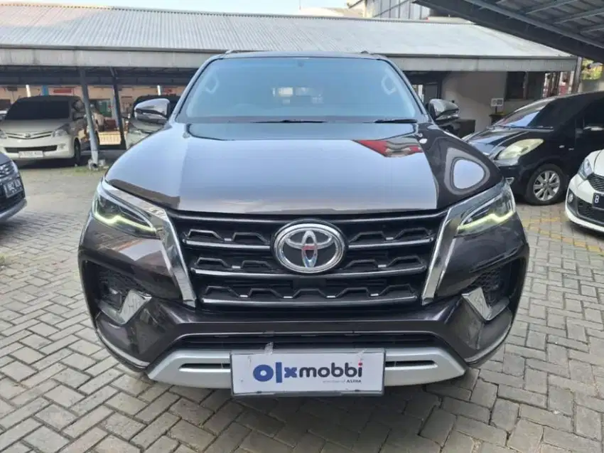 [OLX Mobbi] Toyota Fortuner Hitam 2.4 G 4X2 DSL Solar-AT 2022 TJZ
