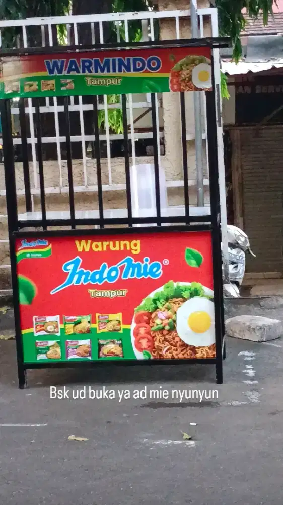 Booth warmindo bongkar pasang