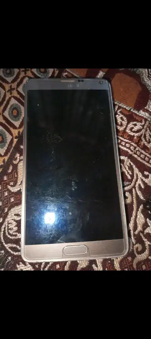 Di jual Samsung galaxy note 4 Ram 4GB mati total ambyar LCD Retak