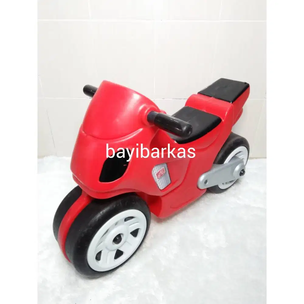 Motor-motoran Anak balance bike
