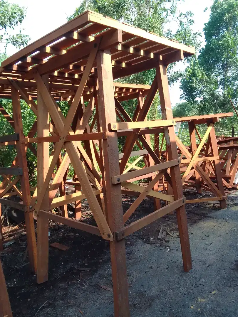 Tiang tandon menara Ulin