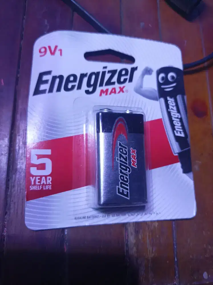 Baterai kotak 9v energizer max baru