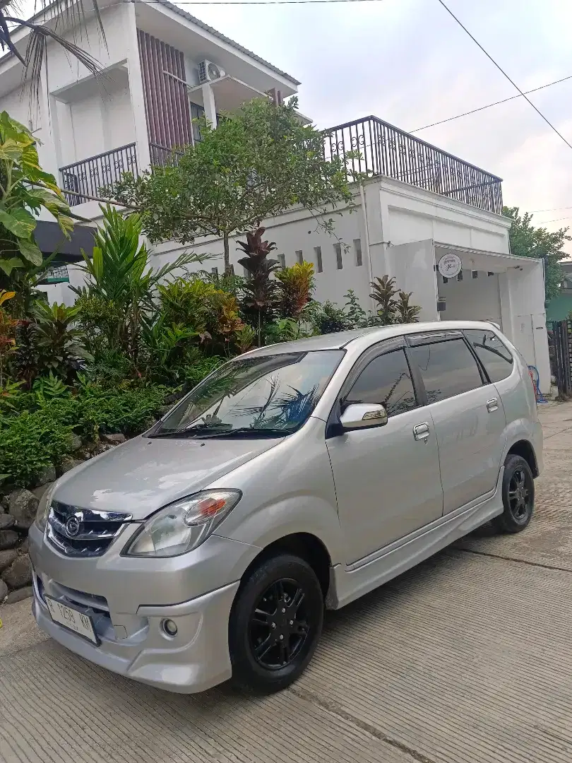 Xenia 2009 Xi deluxe 1.3 terawat