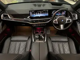 BMW X7 2023 Bensin