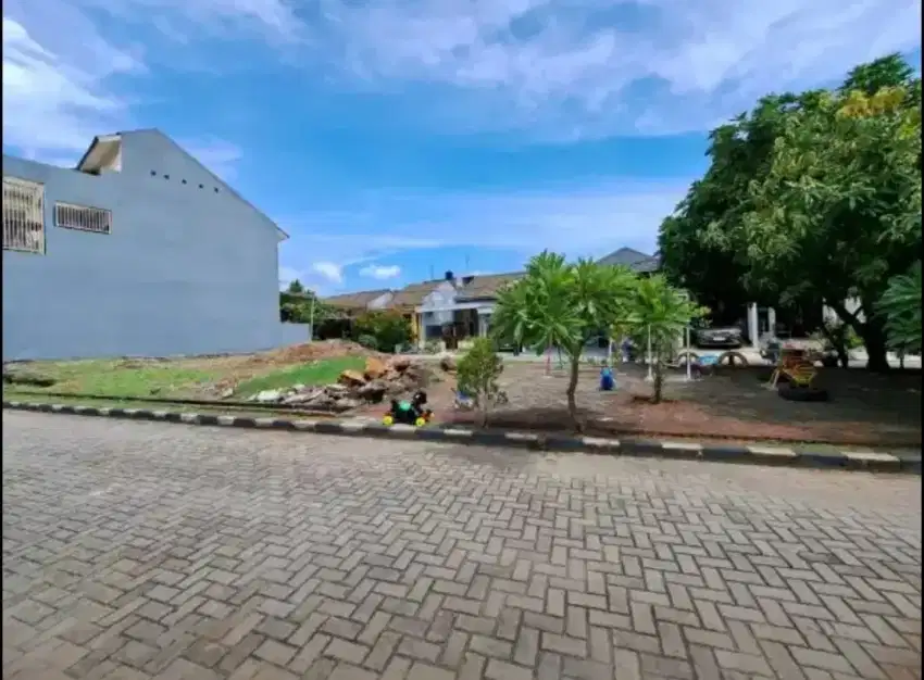 Dijual tanah dengan posisi istimewa