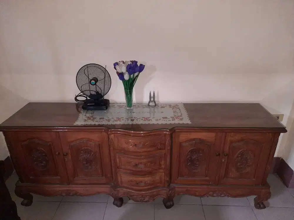 Bufet hias jati berkualitas