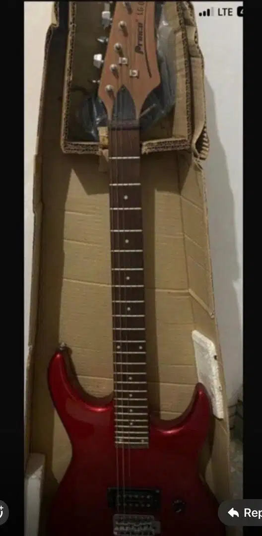 Gitar listrik merk Prince