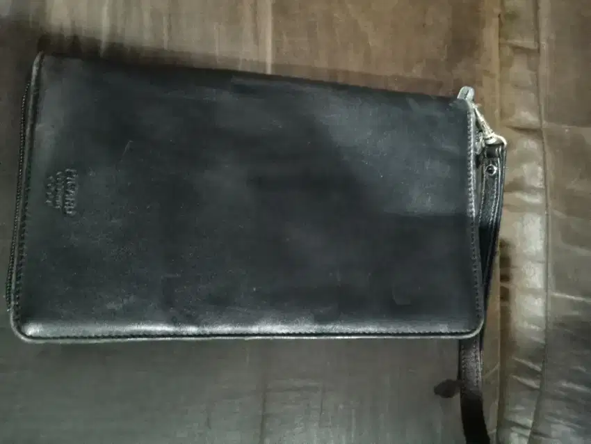 Dompet kulit merk Picard