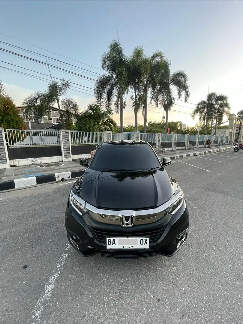 Honda HR-V (2019) Hitam E CVT-AT