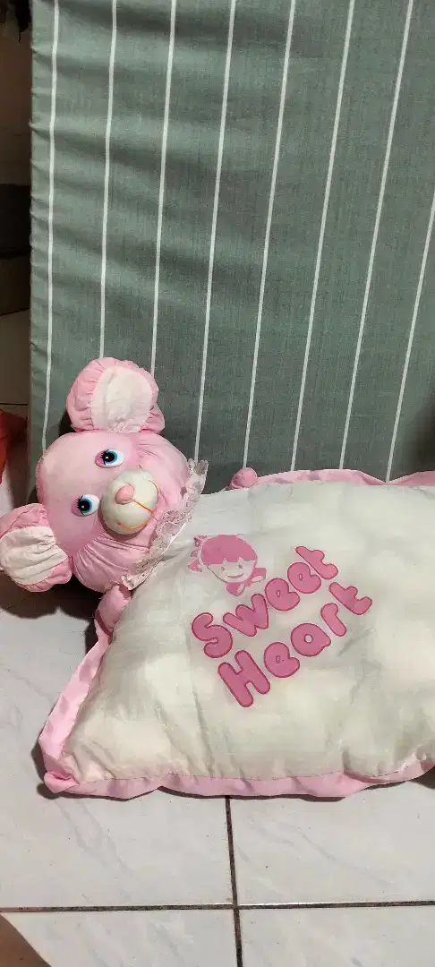 Aneka boneka anak anak