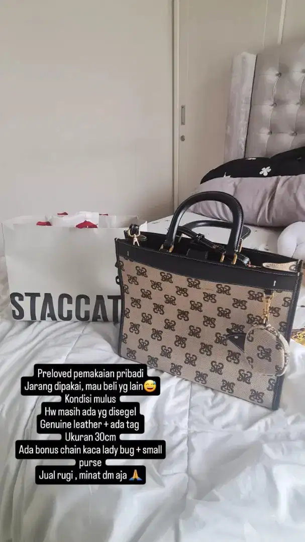 Tas wanita stacato