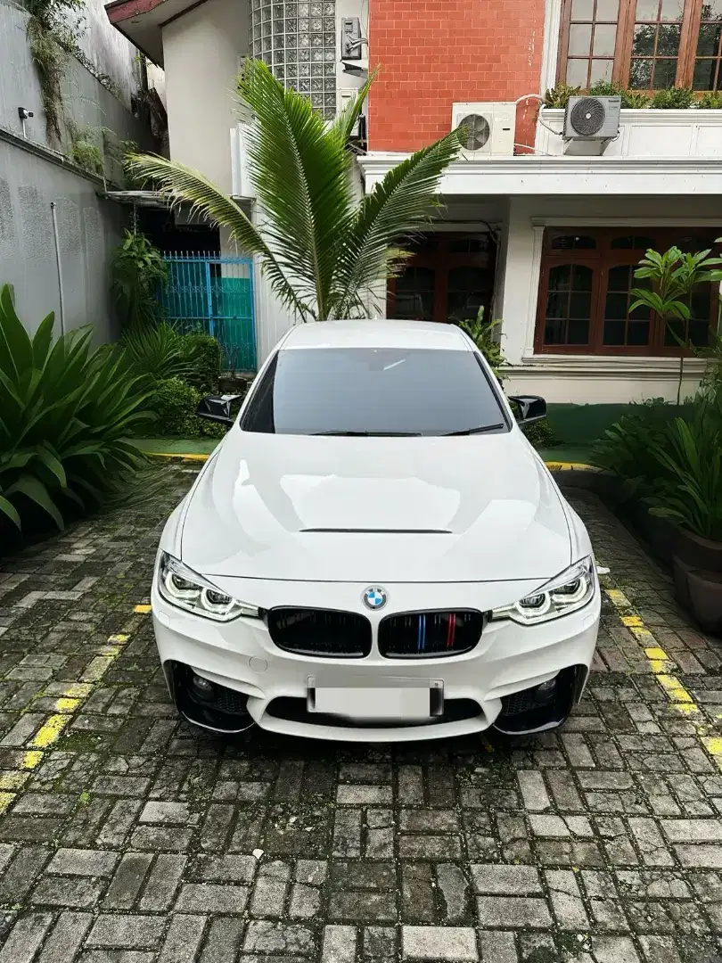 BMW F30 320i Sport 2015