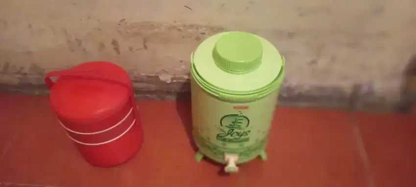 Jual tempat makan dan 2 tempat air minum