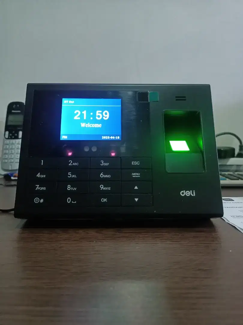 Mesin Absensi Wajah & Sidik Jari Deli Like New Mulus Fullset