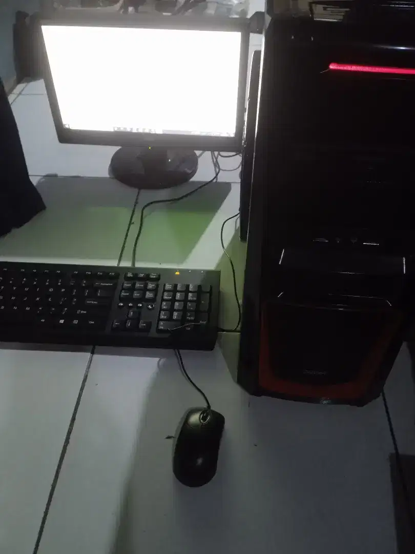 Komputer Fullset Core I3 Gen 3 Ram 4Gb Hdd 320Gb Win 10