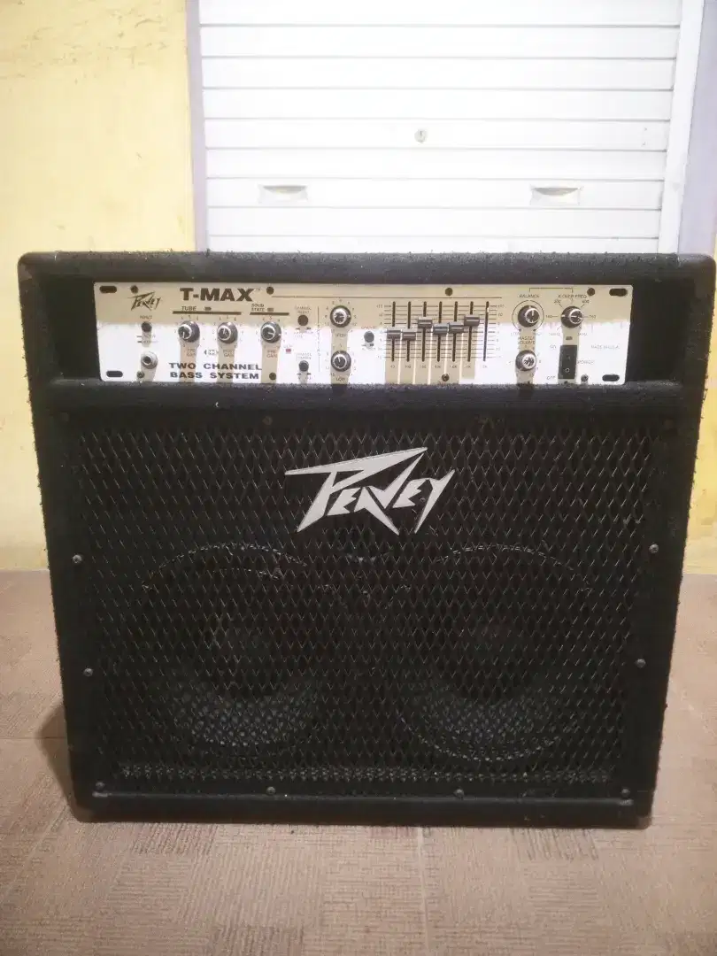Ampli bass tube PEAVEY T-MAX Made in USA