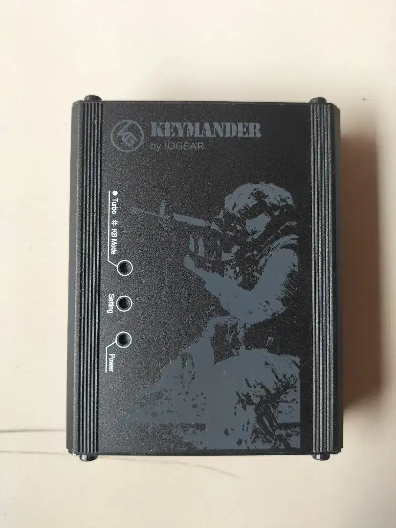 Di Jual KeyMander IOGEAR GE1337P