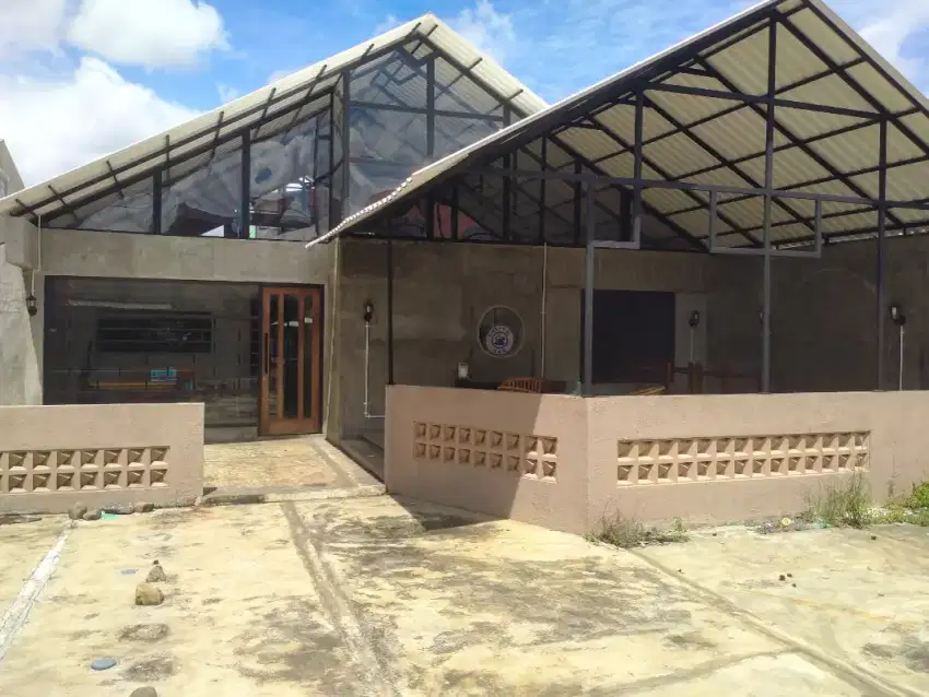 Jual bangunan Cafe pinggir jln raya Cibubur Jaktim Lt386mtr