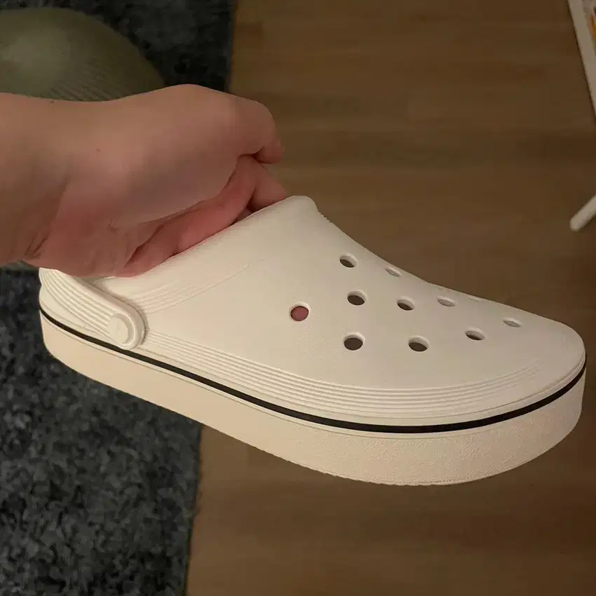 Crocs Clog Off Court White Size 9 Men 11 WomenPreloved Authentic