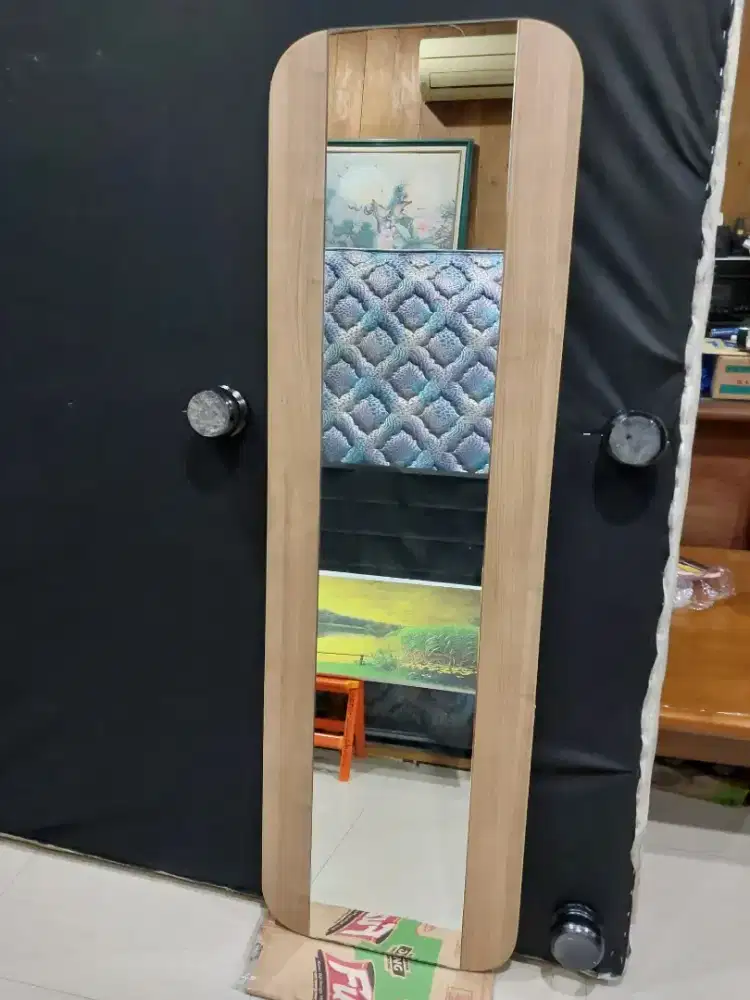 Kaca cermin full body dinding