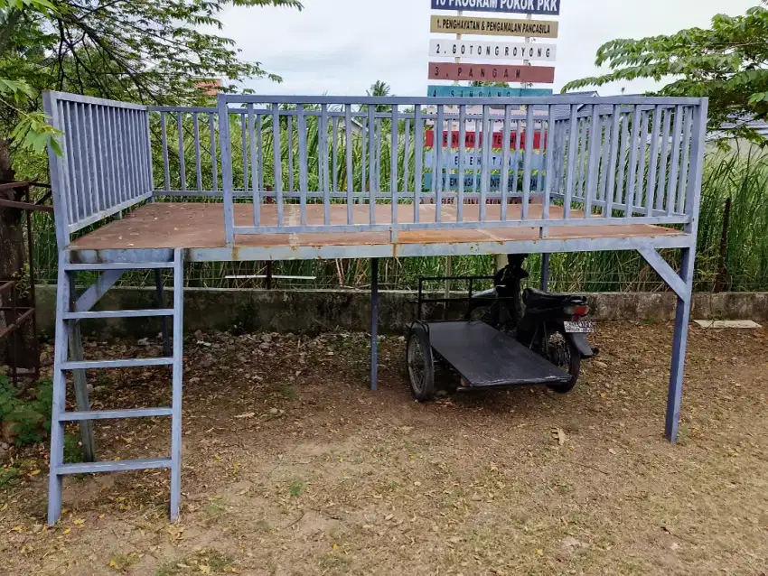Dijual balee bentuk panggung