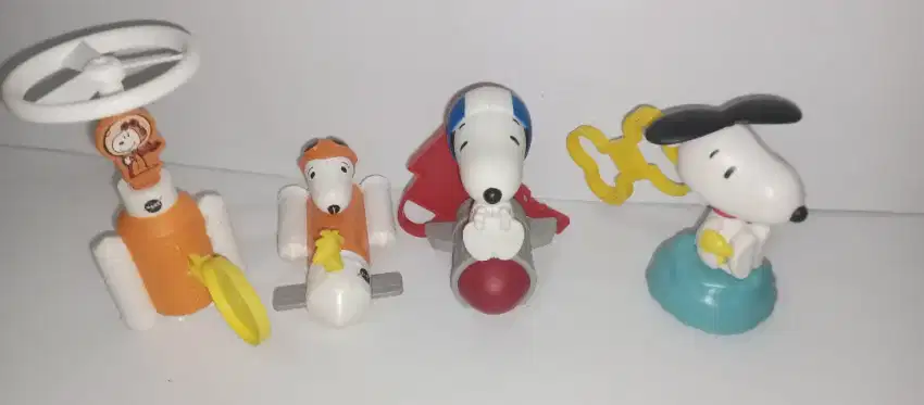 Snoopy original toys figures 4 pcs Preloved bekas bagus