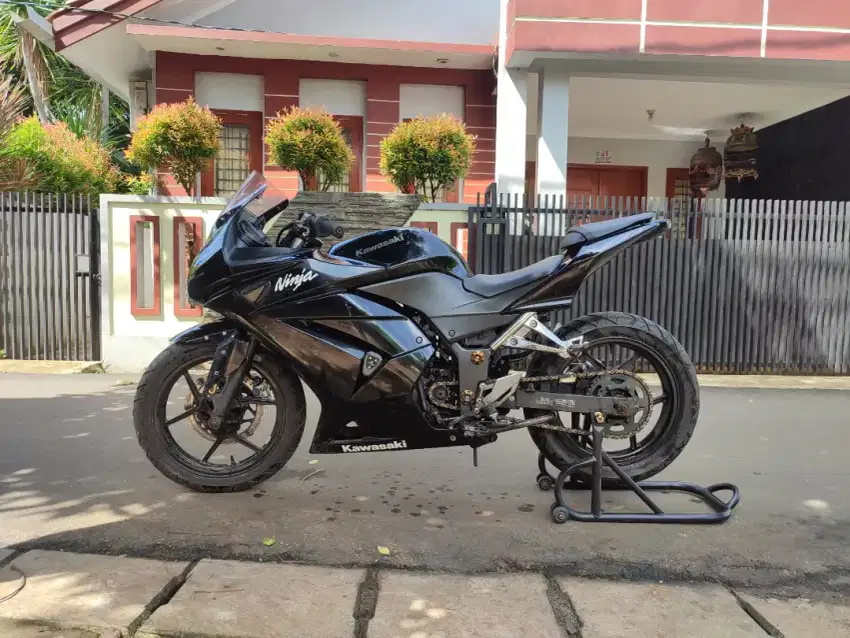JUAL NINJA 250 KARBU TAHUN 2010