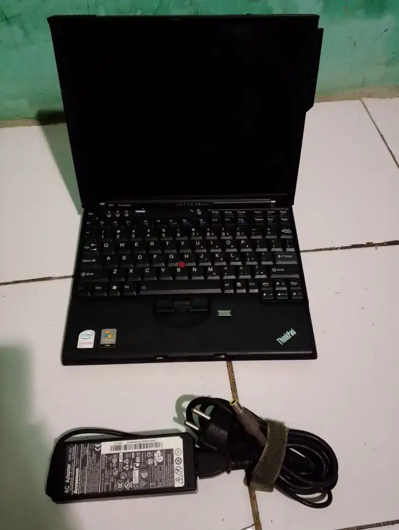 Cuma bantu teman jualin netbook mati