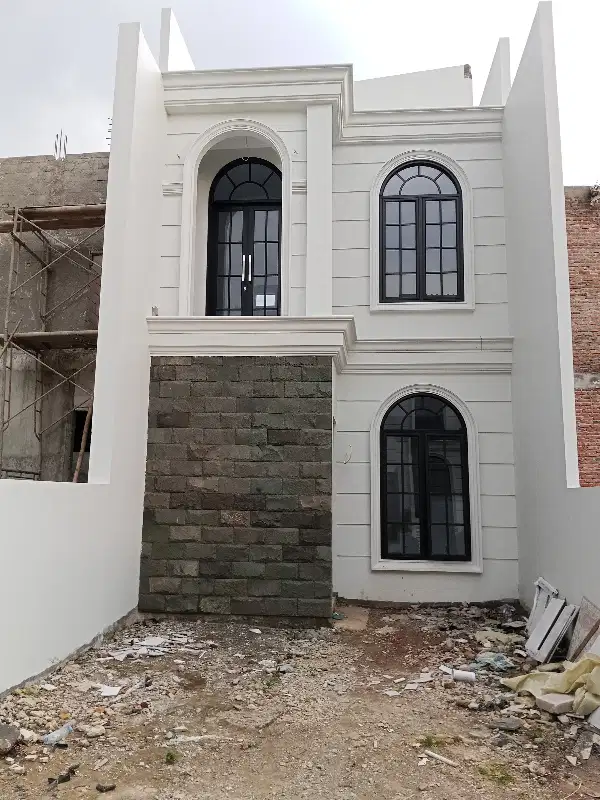 Rumah Klasik Modern Cimanggis Depok Dkt LRT Harjamukti