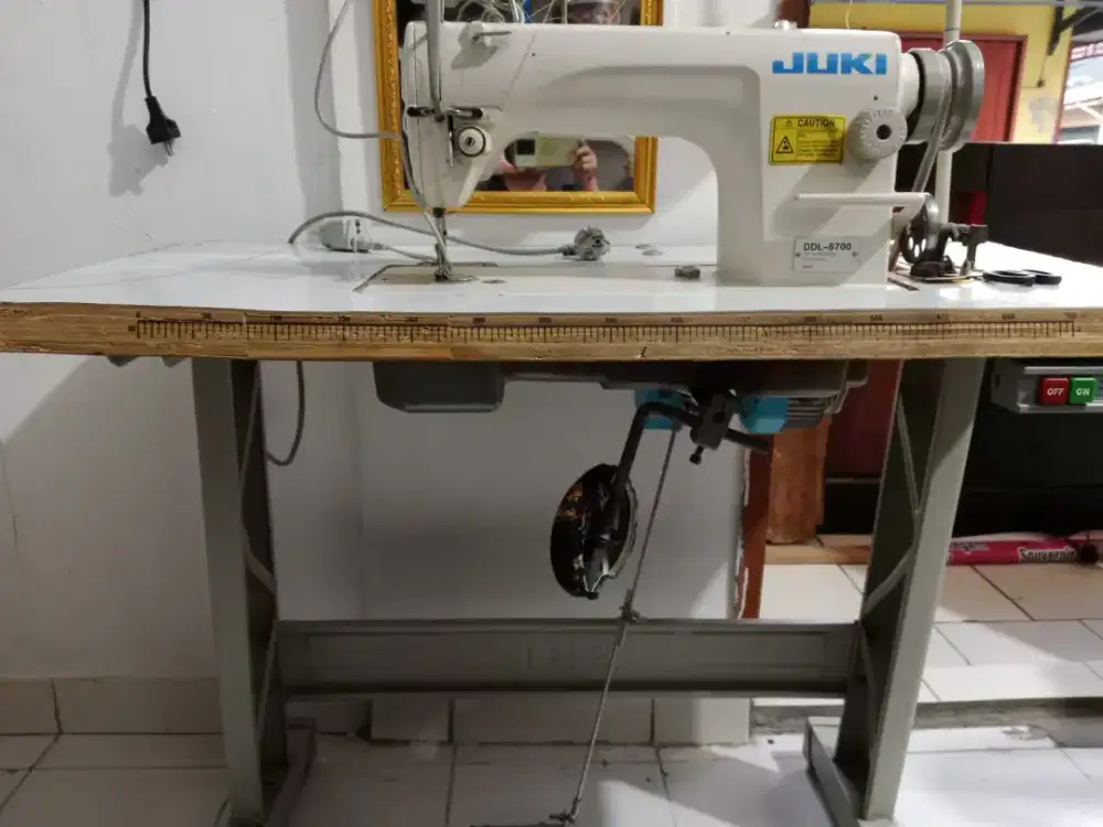 Mesin Jahit Besar