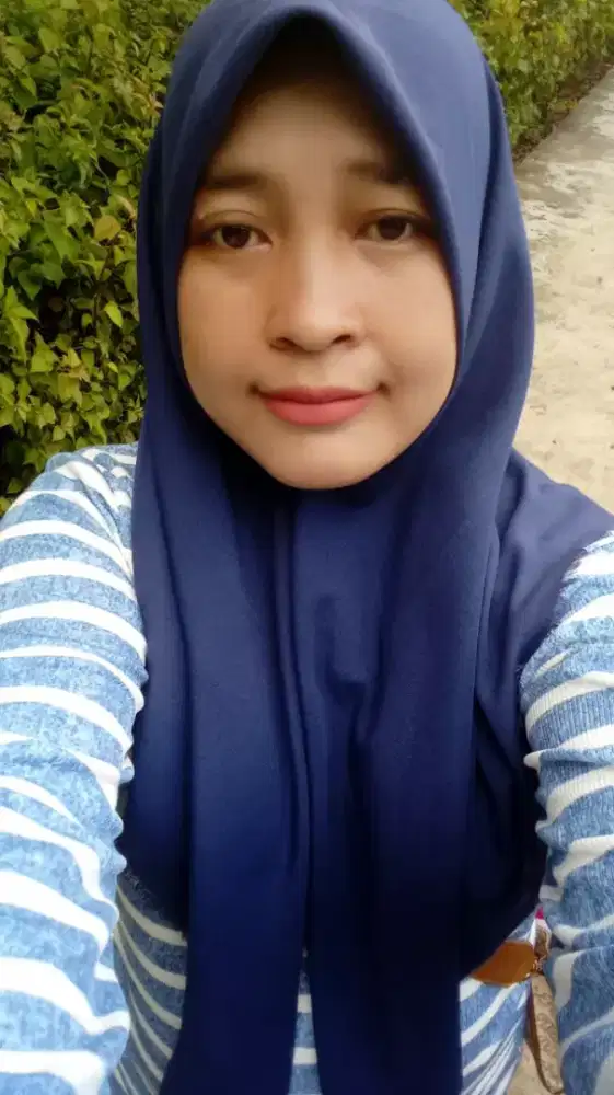 sedang mencari pekerjaan apa saja yg tidak menginap.