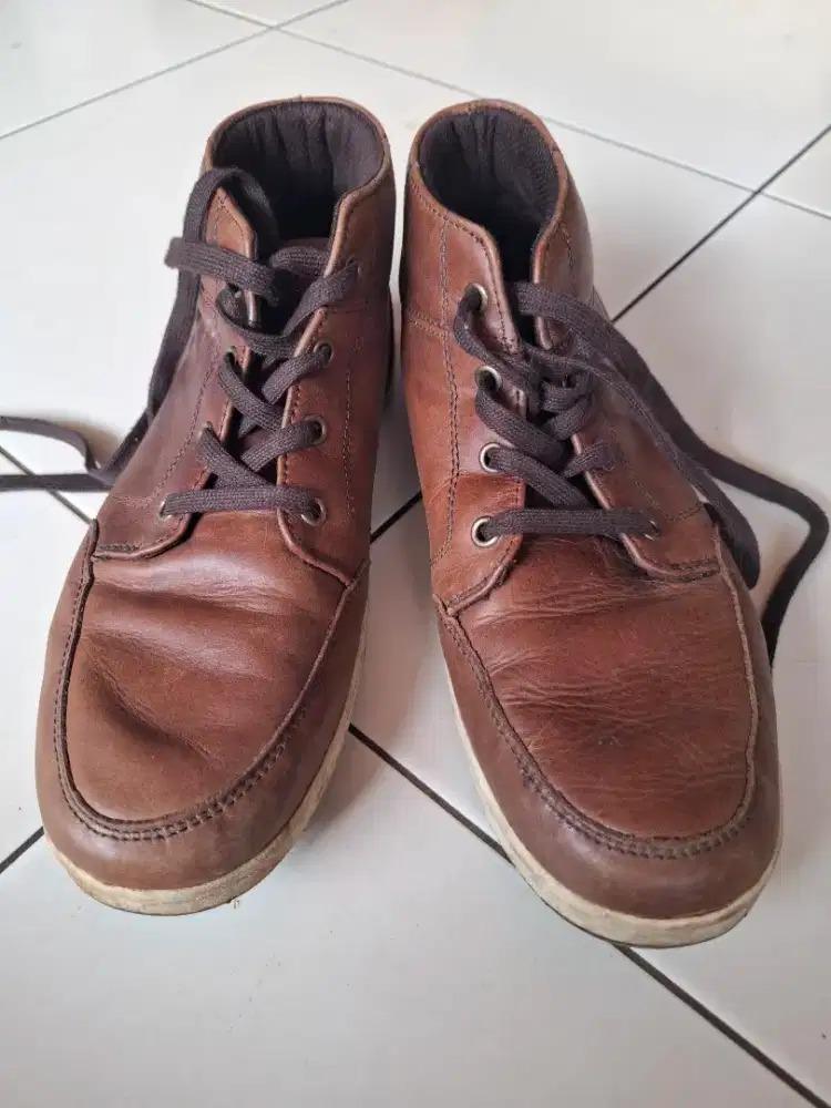 Sepatu Kulit Pria