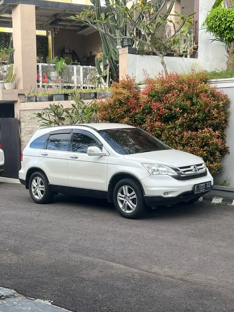 Honda CR-V 2011 Bensin