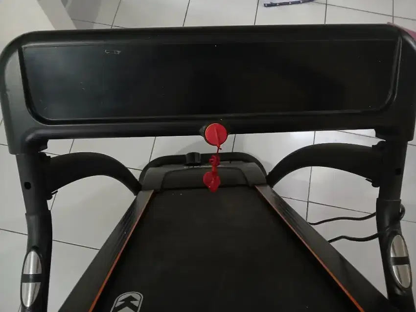 Treadmill kinetic
