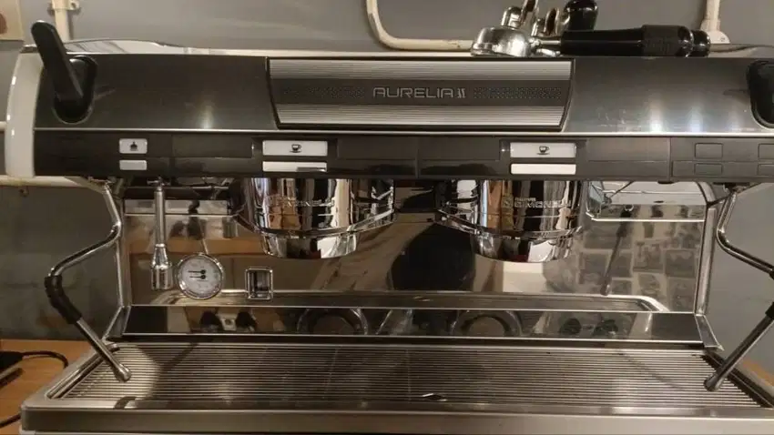 Mesin Espresso Simonelli AURELIA II
