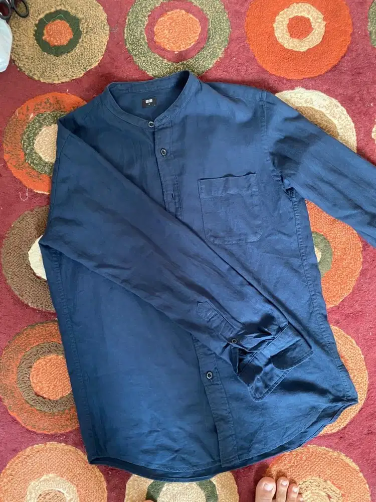 Kemeja lengan panjang original UNIQLO navy polos size S