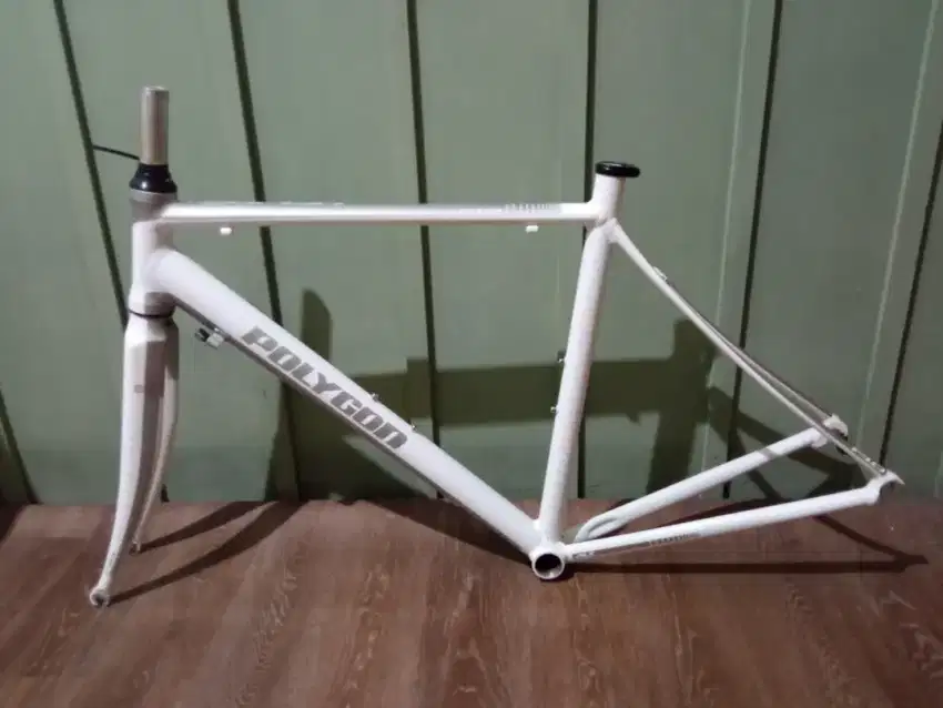 Frameset sepeda Polygon Helios f.10