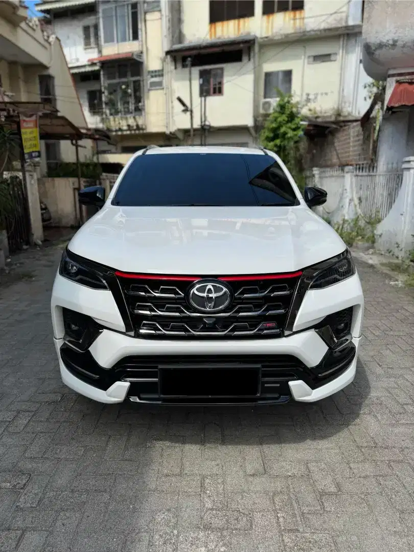 Fortuner 2,4 A/T VRZ TRD 2021