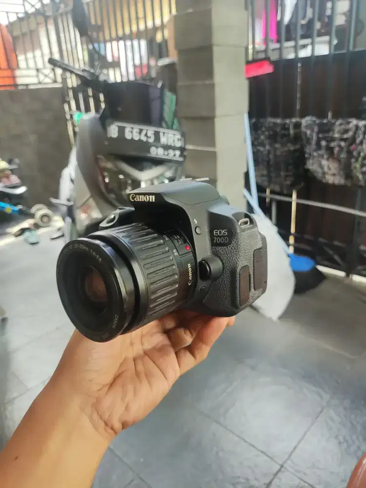 DSLR Canon Eos 700D
