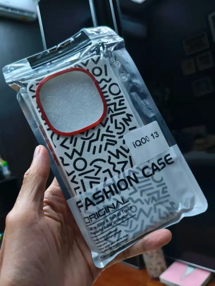 Premium Case iQOO 13