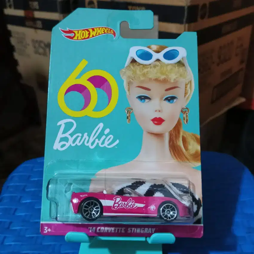 Barbie 60th Hotwheels Corvette Stingray