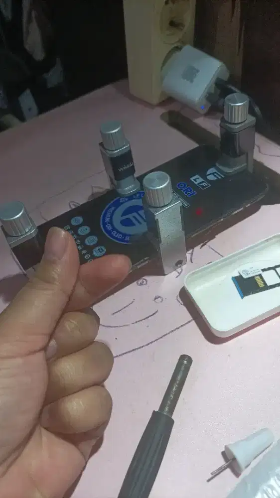 Service HP dan Laptop